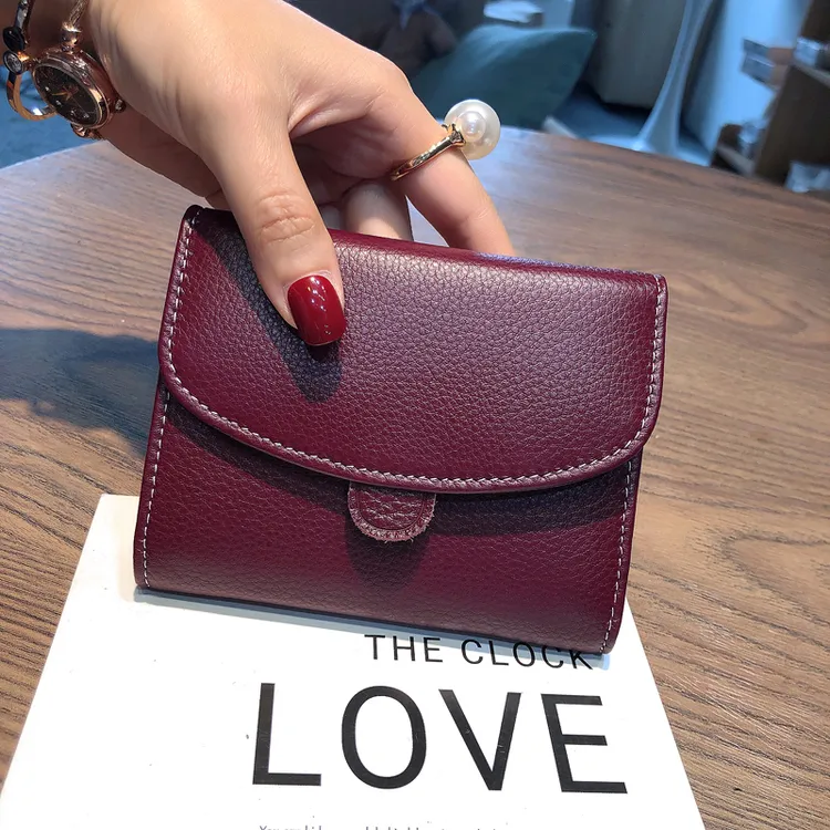 奢华真皮卡包多功能短款钱包复古三折韩版简约钱夹百搭高档证件包