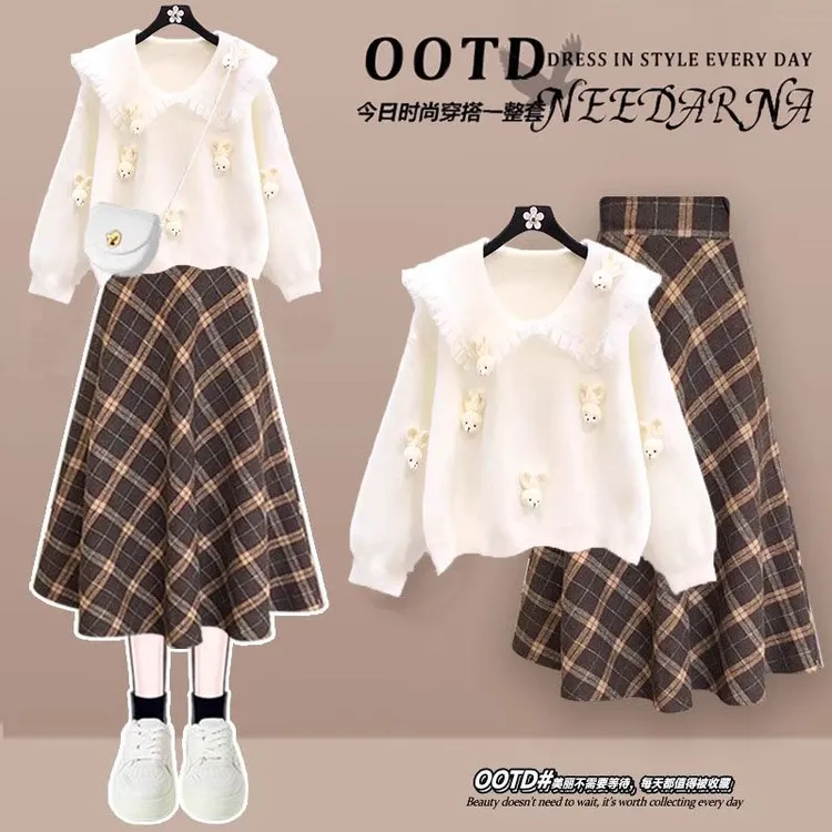 秋冬套装女学生韩版宽松小清新娃娃领卡通毛衣+格子半身裙两件套