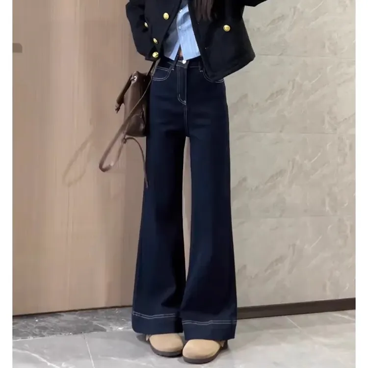 不贴腿加绒微喇牛仔裤女秋冬季2025新款小个子高腰显瘦直筒喇叭裤