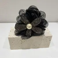 GREBUTY 5313 简约轻奢灰色锆石闪闪花花抓夹