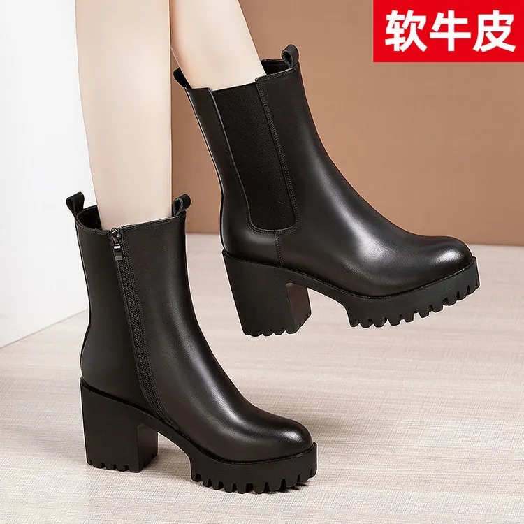 真皮中筒靴女2023冬新款英伦风加绒高跟马丁靴防水台粗跟大码短靴