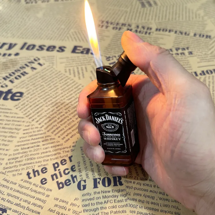 网红款稀奇古怪创意便携酒瓶打火机迷你小众设计高颜值点烟器