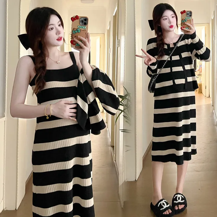 孕妇装春秋季新款网红时尚条纹宽松显瘦减龄混搭连衣裙套装两件套