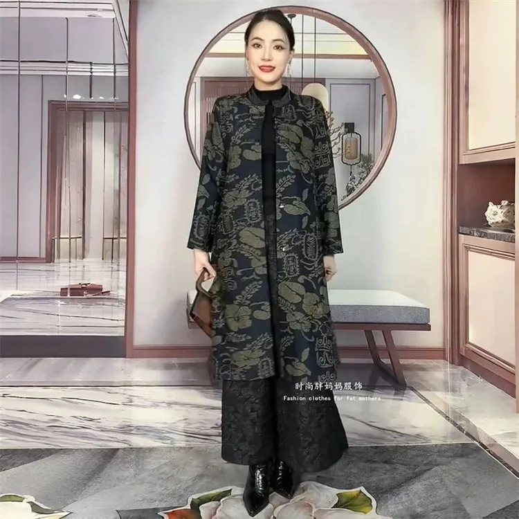 阔太太春秋长款国风盘扣大衣外套气质减龄宽松中老年妈妈过膝风衣