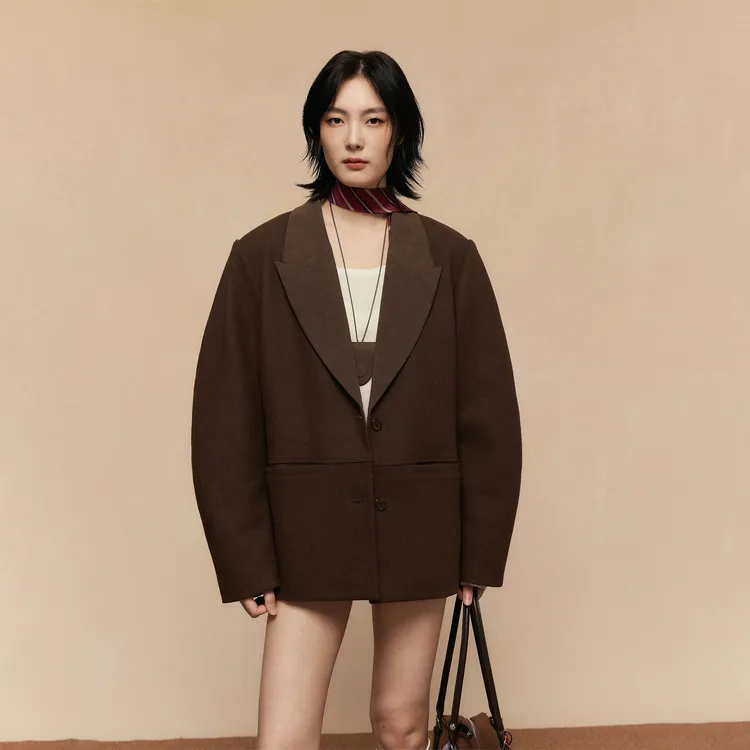 ACOSEY 24AW 复古单排扣裁剪宽肩弯刀袖拼接领西装外套WT9005
