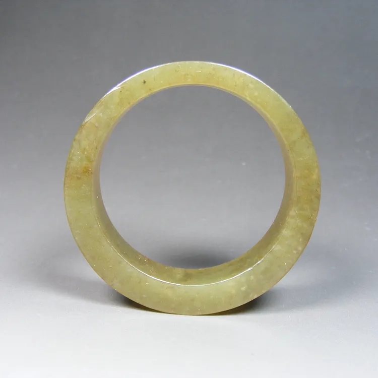 民国-几十年的和田玉带糖色带沁宽边厚肉大圈圈玉环
