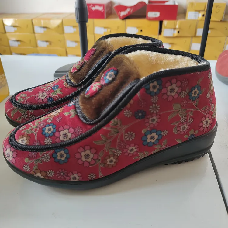 简陋清仓高帮鞋老北京布鞋妈妈鞋棉鞋软底防滑保暖鞋