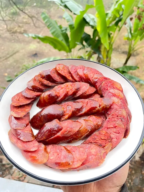 正宗农家腊肠农村熟食喂养烟熏麻辣香肠500克/包