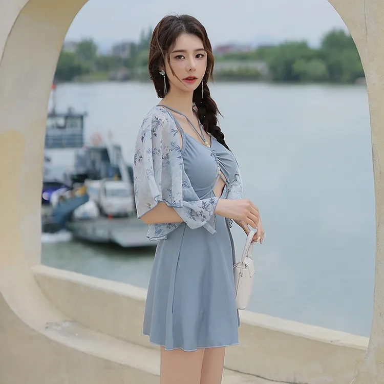 防晒罩衫大码保守连体游泳衣女士款夏显瘦遮肚高颜值2024新款泳装