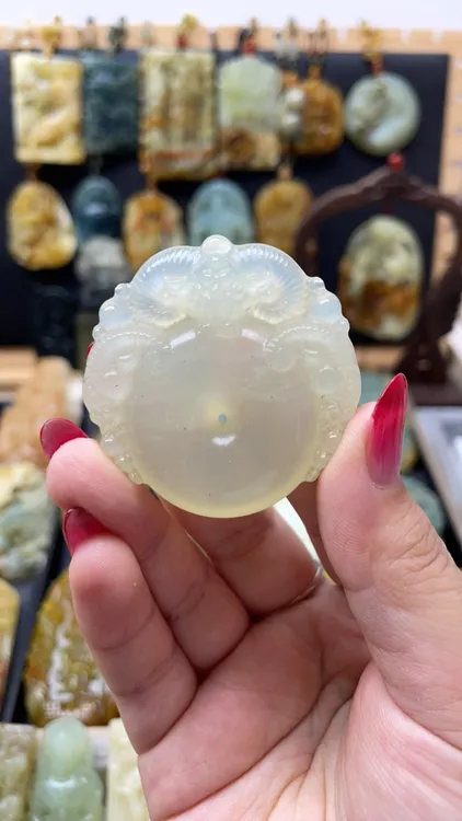 四大名玉之一岫玉白冰三羊开泰平安扣生肖羊吊坠挂件车挂飘墨