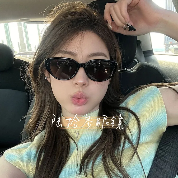 复古猫眼墨镜女高级感小框辣妹太阳镜2024新款方圆脸眼镜防紫外线