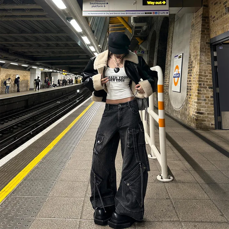 韩好甜WARDEN EDGE 黑色皮毛一体外套女秋冬辣妹短款机车皮衣夹克