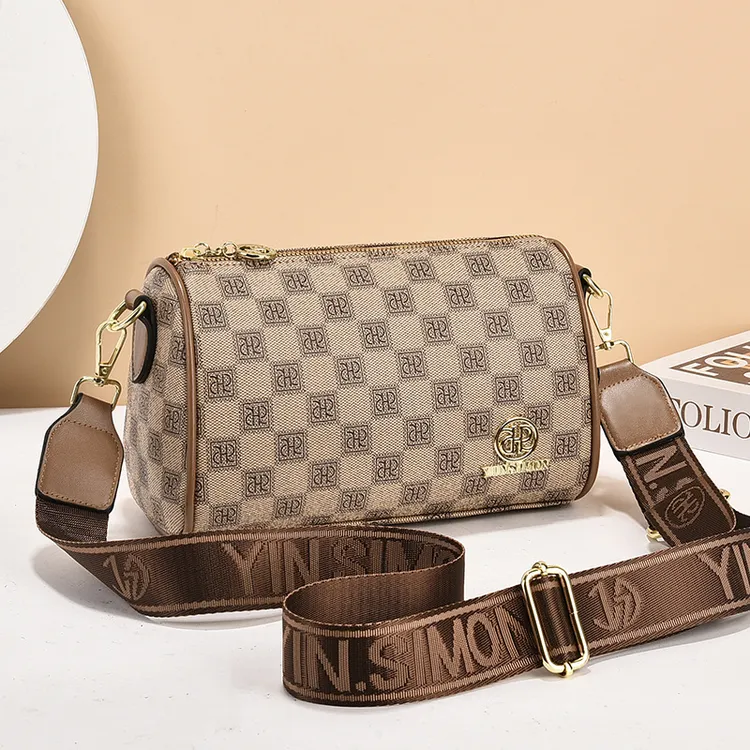 品牌女包2024新款时尚百搭印花枕头包单肩斜挎流行包包手提小包