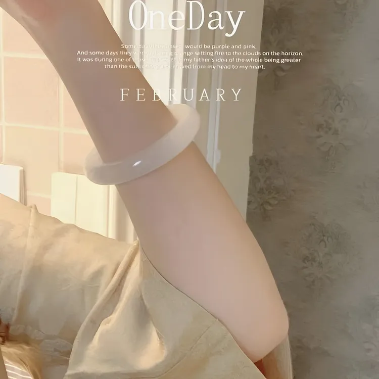 正宗白月光玛瑙玉手镯荔枝冻玉髓白冰马料贵妃镯大码手镯生日礼物