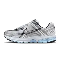 【众江赢】Nike耐克女子ZOOM VOMERO流光风运动人生跑鞋HF1877-100