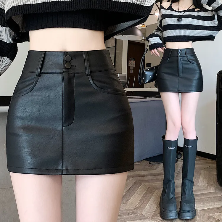 辣妹高腰双扣显瘦皮裙半身裙女2025秋冬新款防走光包臀黑色短裙子