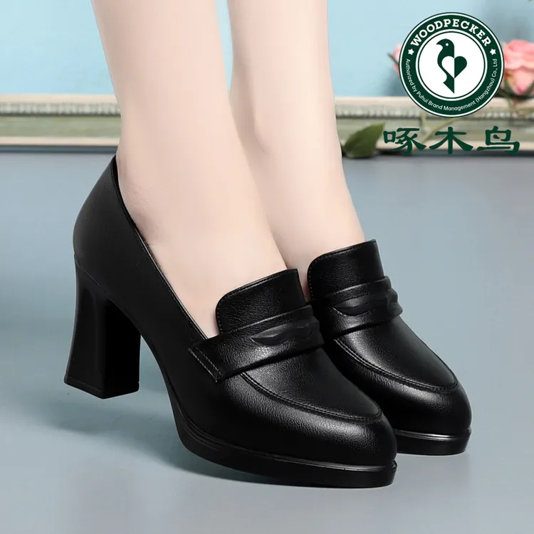 啄木鸟春秋新款妈妈鞋防水台高跟鞋粗跟厚底深口单鞋软底女士皮鞋