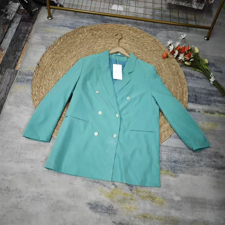 品牌剪标   5仓D2-7-1774款   绿色常规款西装外套