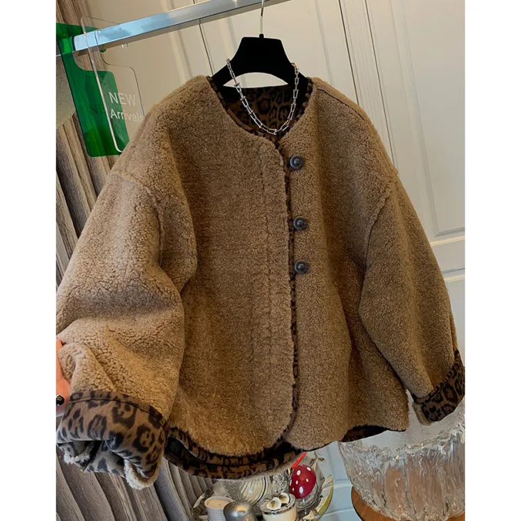 独特超好看豹纹毛茸茸皮毛一体外套宽松保暖大衣女2024冬装新款
