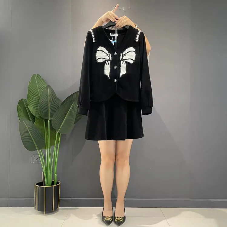 2024秋季新款遮肉显瘦减龄蝴蝶结外套女微胖mm半身裙套装