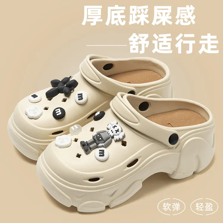 2025新款厚底洞洞鞋女外穿夏季沙滩防滑eva踩屎感女士软底凉拖鞋