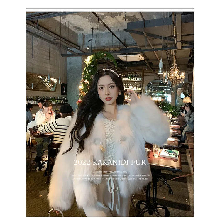 2023新款V领牛角扣毛衣外套女 年轻款毛毛显瘦皮毛一体大衣