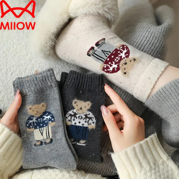 猫人费尔岛羊毛小熊家族袜子女中筒袜秋冬季加厚保暖爆款冬天点袜