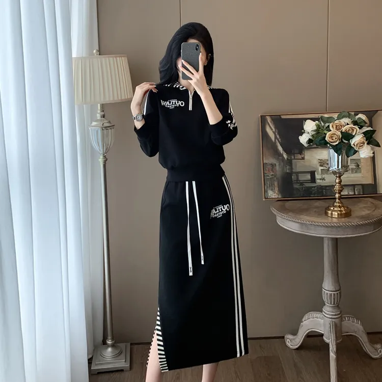 早秋女装高级感时尚套装裙显瘦气质减龄洋气卫衣半身裙子两件套