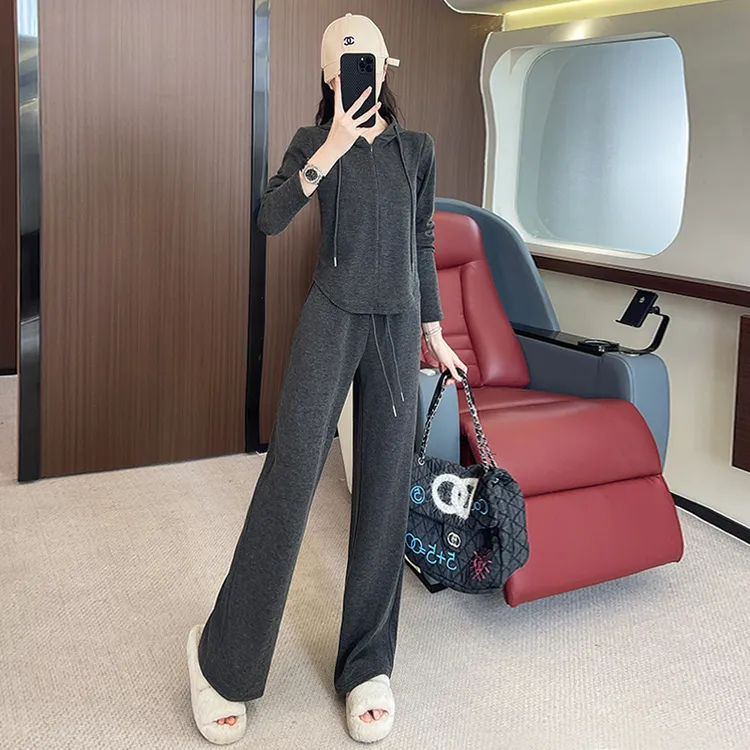 女秋季黑灰色休闲运动套装设计感拉链连帽开衫外套阔腿裤两件套