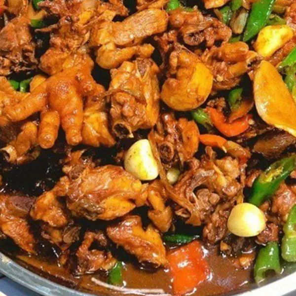 山东临沂特色炒鸡（半年小公鸡）加热即食，方便美味