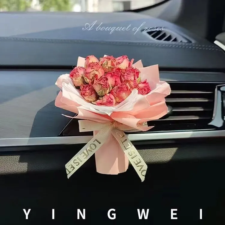 车载香薰迷你花束出风口手工干花玫瑰创意永生花装饰摆件节日礼物