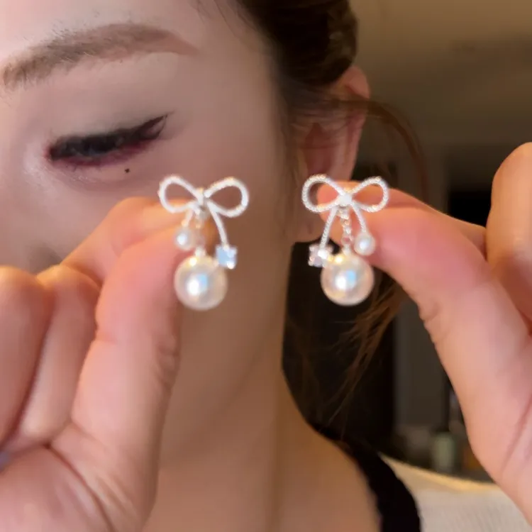 铜合金仿珍珠耳饰 蝴蝶结珍珠耳钉女高级感耳环设计感气质耳饰