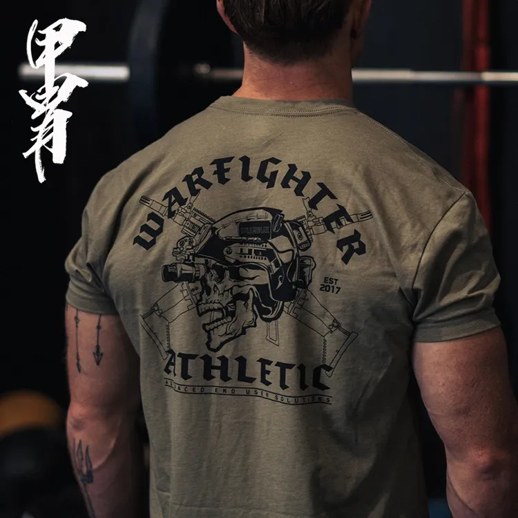 甲胄夏季新品 硬汉俱乐部健身休闲 战术头盔印花款 圆领短袖T恤