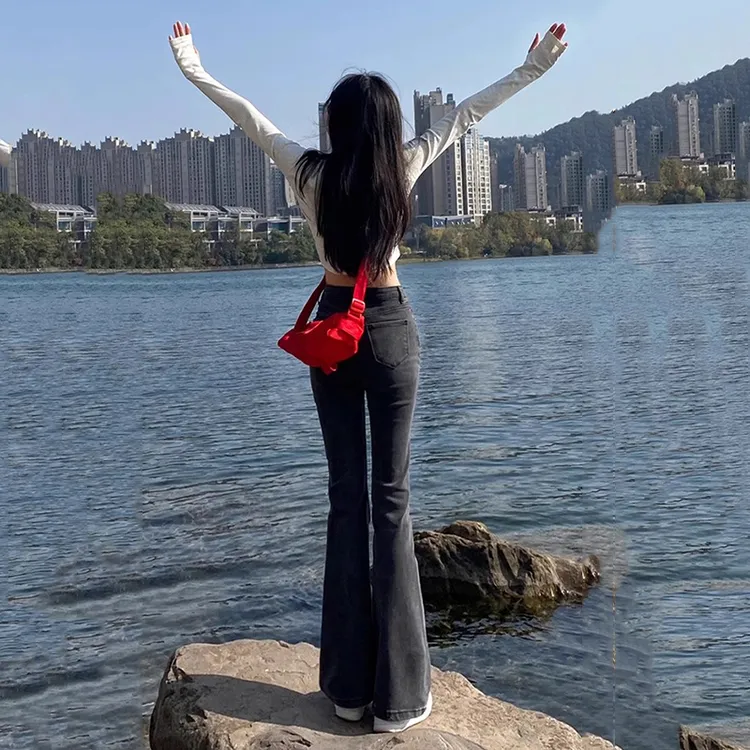 高腰微喇牛仔裤女秋季2025年新款修身显瘦弹力紧身小个子喇叭裤子