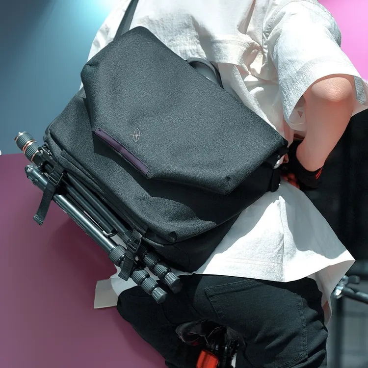 斜挎包男款潮牌邮差包小众男包多功能电脑包大容量机能单肩包挎包