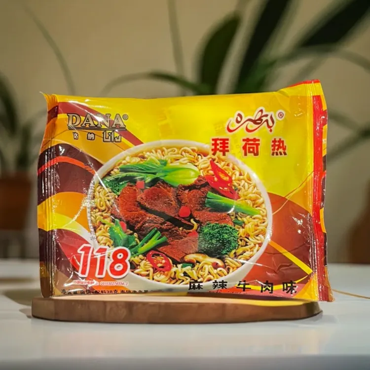 拜荷热32克干脆面 童年的零食，8090后美味零食