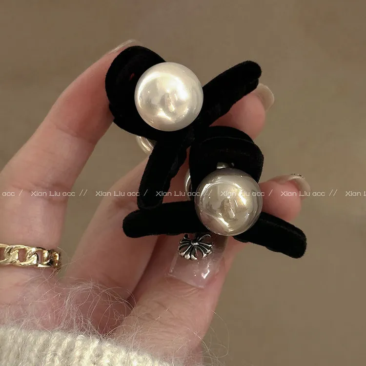 发夹女小号秋冬丝绒抓夹2025新款气质高级感边夹鲨鱼夹子头饰网红