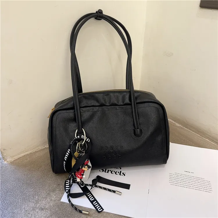 韩国小众质感保龄球腋下包2024美拉德风简约通勤大容量单肩包休闲