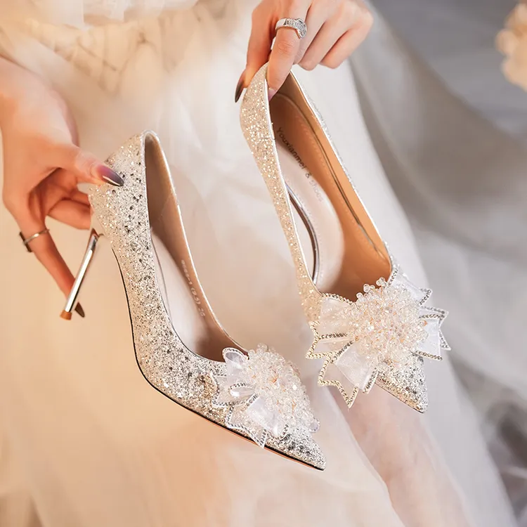 【温礼】法式小众公主不累脚尖头气质宴会细跟银色鞋浅口高跟结婚鞋