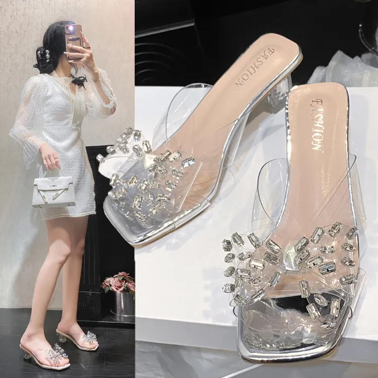 网红水钻透明凉拖鞋女2024年夏季新款方头时尚百搭水晶粗高跟拖鞋