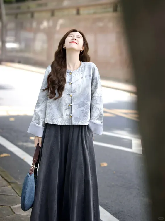 2025早秋高级感穿搭新中式国风短外套阔腿裤大方得体的两件套装女