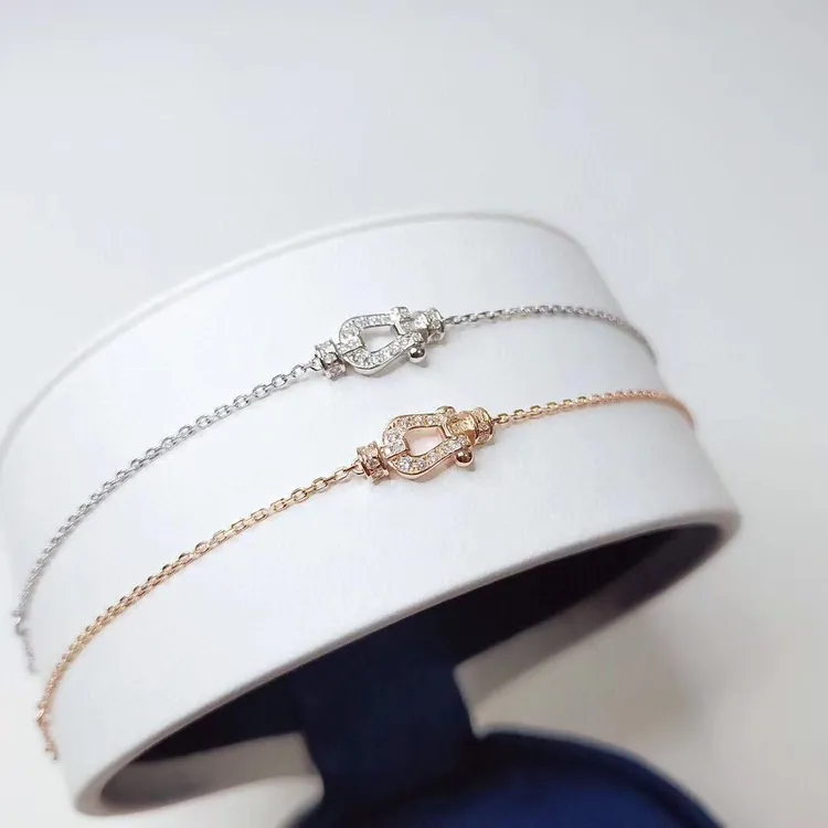合金合成锆石手链 轻奢气质细马蹄手链高档厚镀18k金小号镶钻满钻