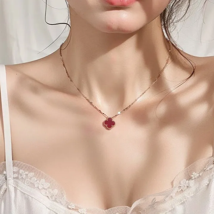 坠链均925银 女款红色经典双面吊坠四叶草项链时尚轻奢气质锁骨链
