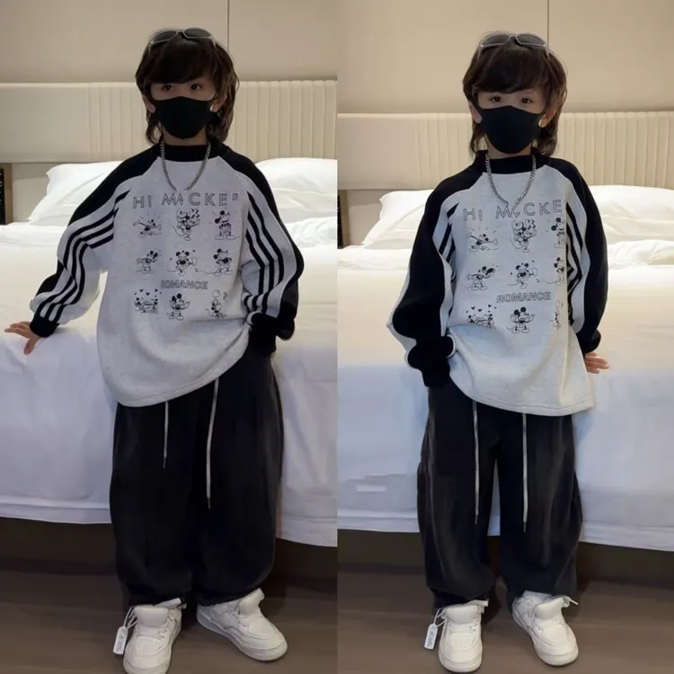 三乐乐家儿童初冬款加绒中大童插肩袖保暖上衣黑白拼小鼠卫衣