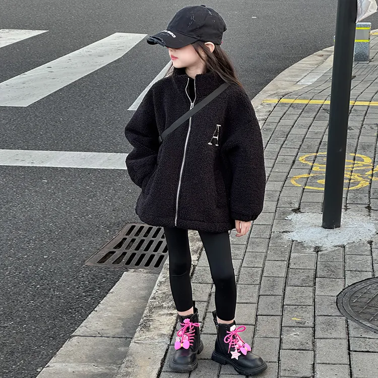 女童外套秋冬款2025新款儿童洋气加厚毛毛衣女大童冬装羊羔绒棉衣