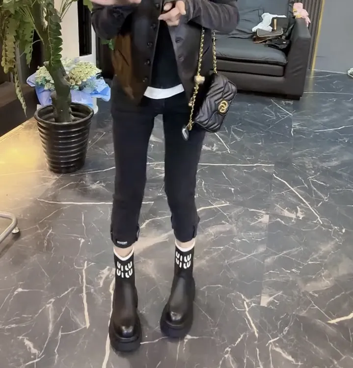 萱贝纯2025早秋新款骑行裤爆款直筒牛仔裤女高腰显瘦七分烟管裤子