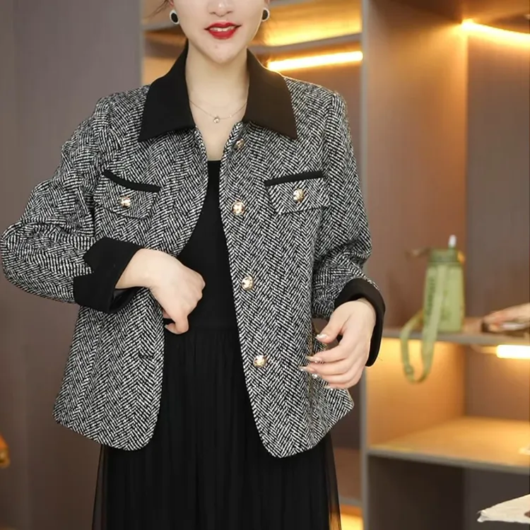 T人字纹小香风2025年新款修身显瘦收腰气质外套