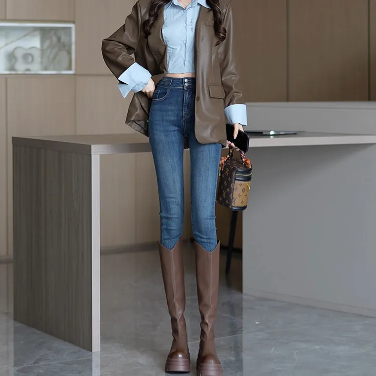 艾格复古蓝高腰双扣紧身小脚牛仔裤女2024秋冬显瘦弹力百搭铅笔裤
