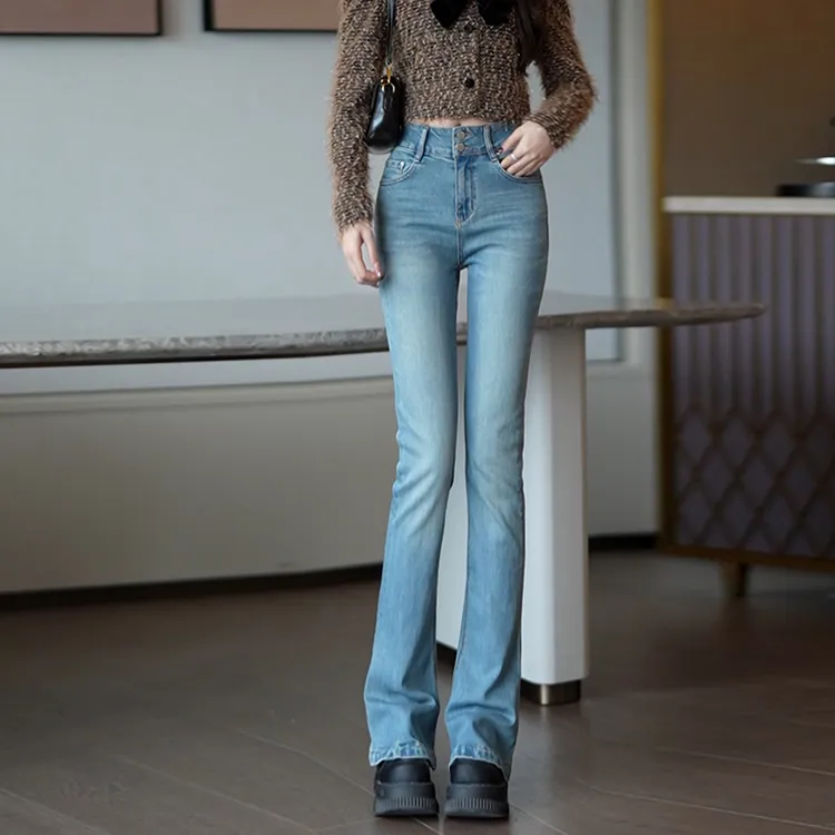 艾格怀旧蓝高腰双扣微喇牛仔裤女2024秋冬弹力修身百搭显瘦拖地裤