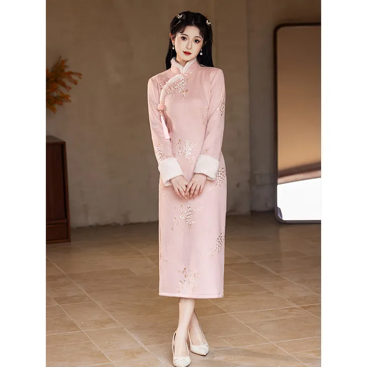 粉色旗袍秋冬新款改良版少女心日常可穿刺绣加绒中长裙
